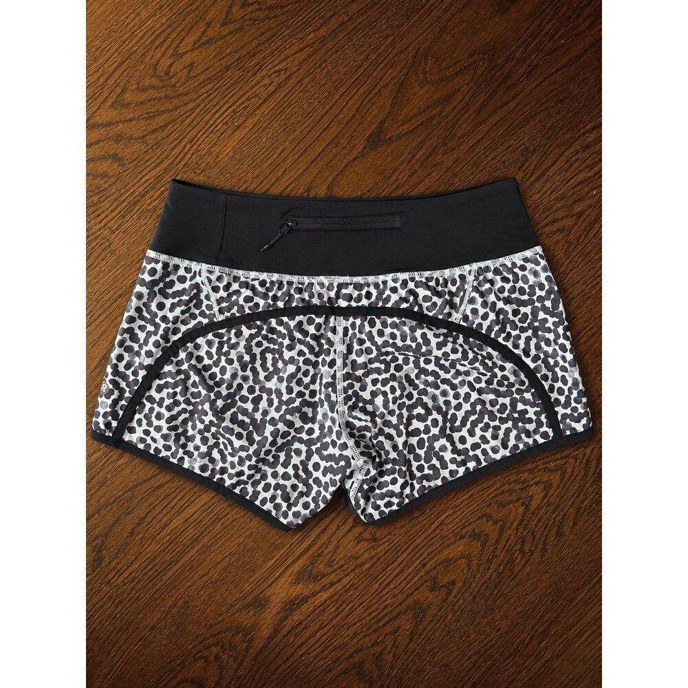 lululemon athletica Women’s Run Time Shorts Animal Print Zip Pocket 2.5" - Picture 3 of 5